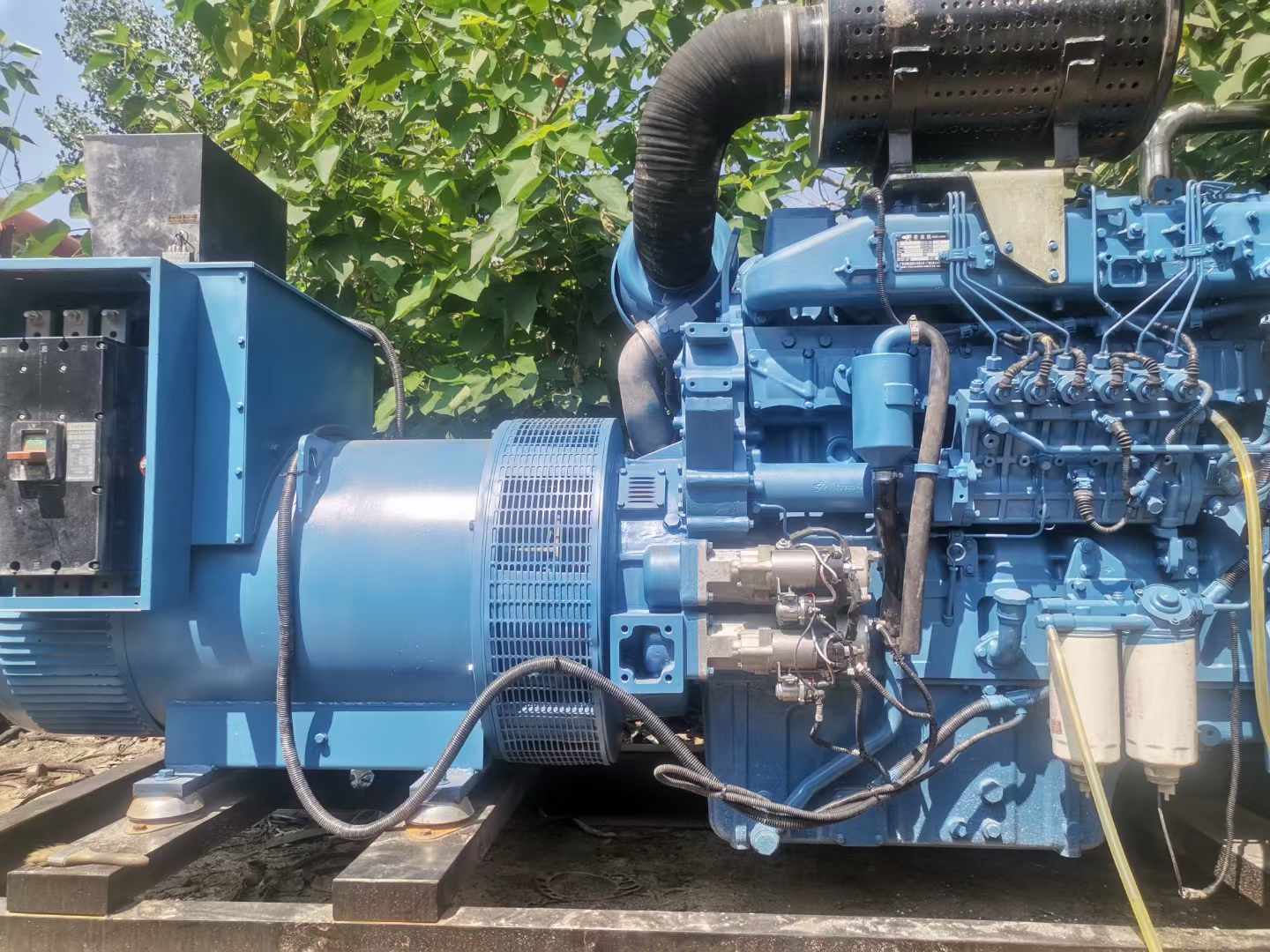 巴林左详细说明降低 800kW 柴油发电机输出电流波动的方法